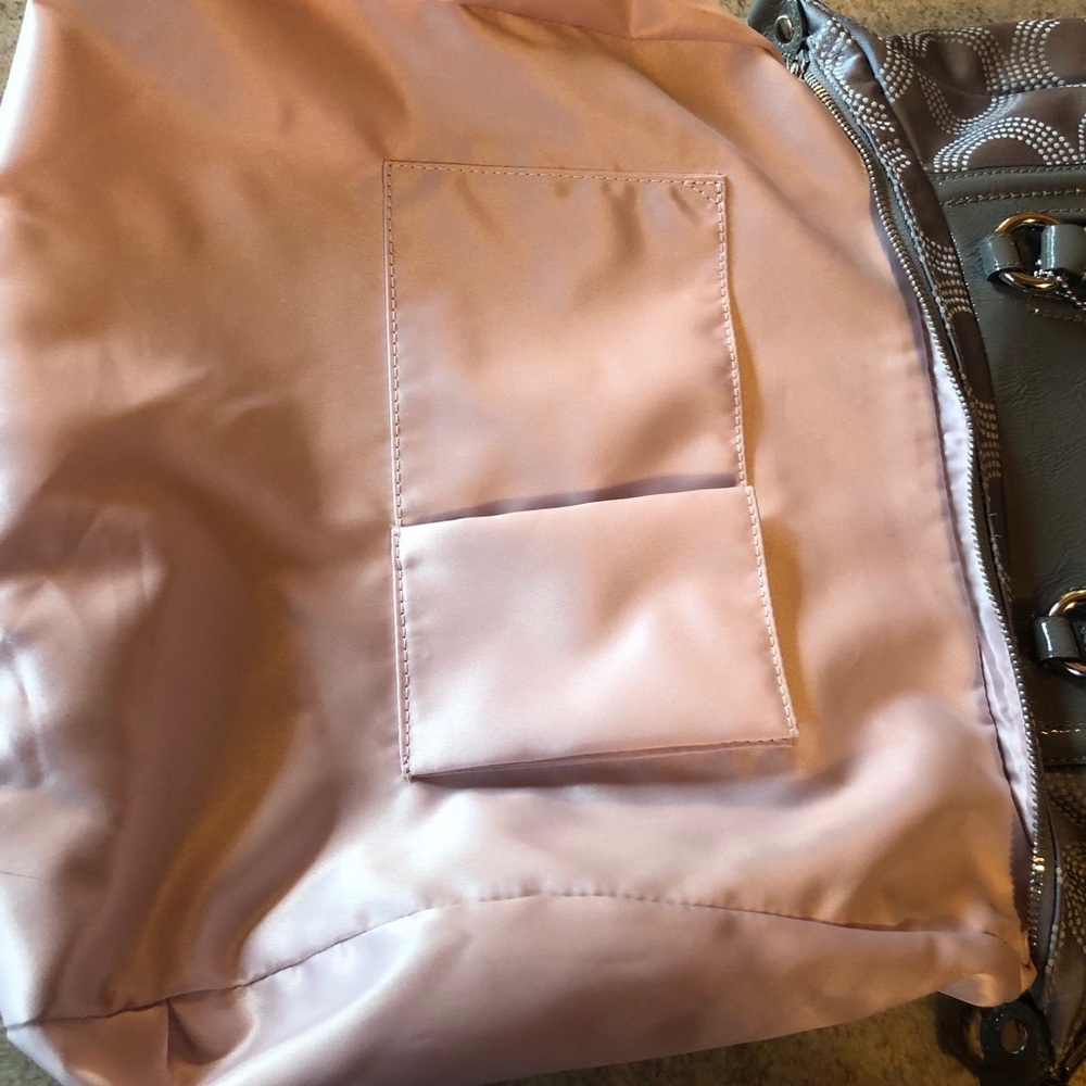 Authentic coach Ashley Dotted OpArt Gray Shoulder Bag. Spotless!! - Picture 4 of 9